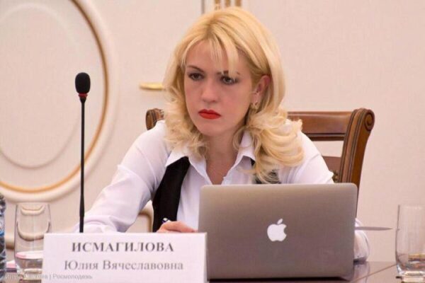 В Хакасии уволили чиновницу, рассказавшую о 300% премиях коллег