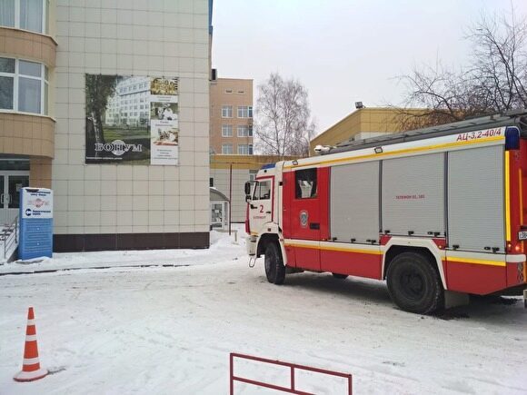 В Екатеринбурге произошел пожар в здании медцентра