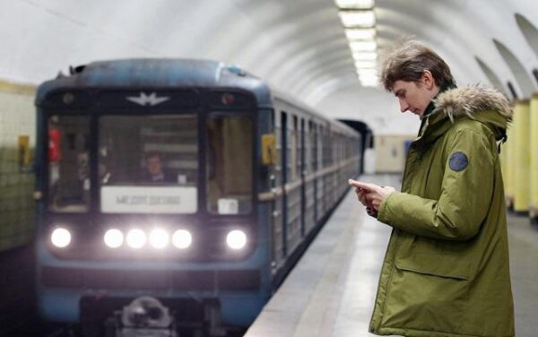 Бесплатный барбершоп и носки в подарок - московское метро подготовилось к 23 февраля