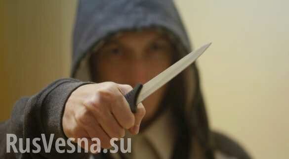 Это Украина: Под Киевом прокурора пугали ножом прямо в здании суда