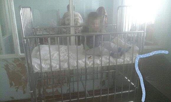 Горбольницу Еманжелинска накажут за разруху в детском стационаре