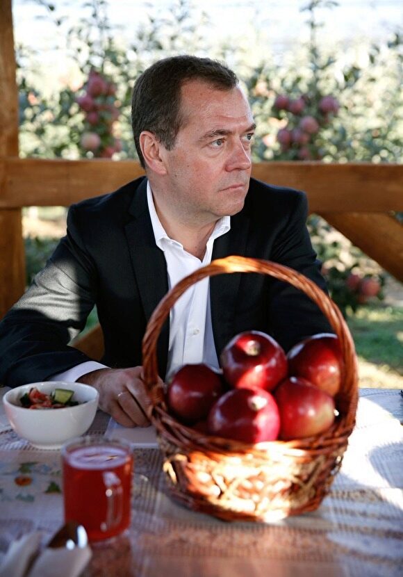 Медведев пообещал, что у бизнеса не будут изымать сверхдоходы