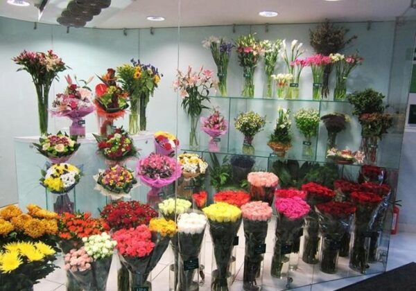Неприятный сюрприз: букеты цветов ко Дню всех влюбленных подорожали - СМИ