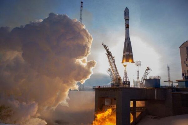 Роскосмос отправит туристов на МКС до конца 2021 года