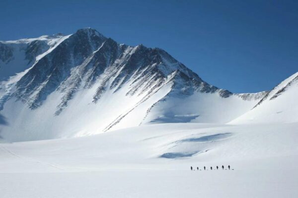 В Антарктиде неожиданно исчезла загадочная база, под подозрение попали инопланетяне