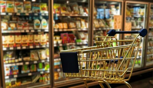 В Совфеде хотят обязать крупные супермаркеты закрываться по выходным