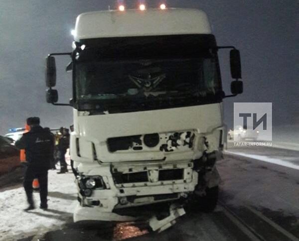 В Татарстане юная автомобилистка убила себя и трех подруг в ДТП