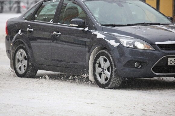 В связи с предстоящим снегопадом ГИБДД Кургана выступила с обращением к водителям