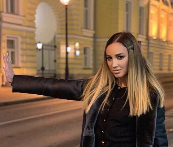 Фанаты Ольги Бузовой заметили у неё проявления подагры на новом снимке