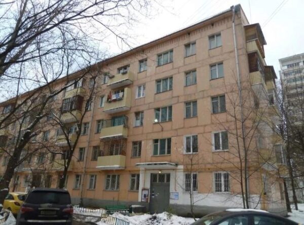 В Москве жители пятиэтажки хотят сделать капремонт за счет прежнего собственника – государства