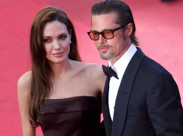 Анджелина Джоли и Брэд Питт официально оформили развод