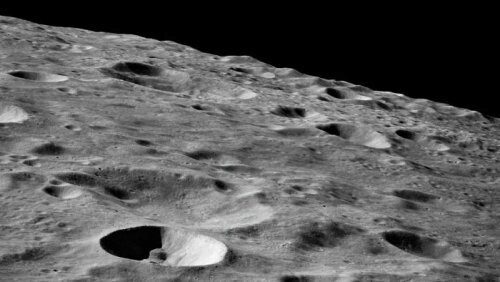 Астероиды нанесли серьезный ущерб поверхности Луны