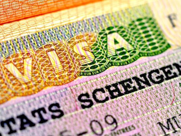 Евросоюз упростил правила выдачи шенгенских виз