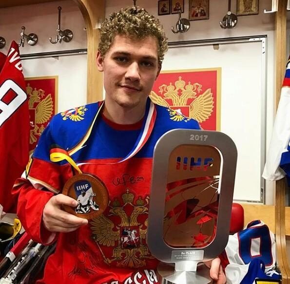 «Хватит придумывать!»: Хоккеист Андрей Миронов опроверг роман с Анной Седоковой
