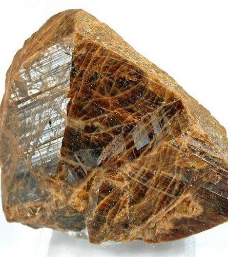 Исследователи обнаружили признаки таинственного нового минерала