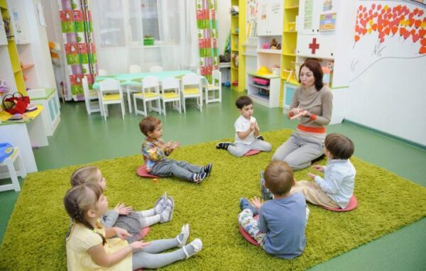 Минпросвещения предлагает оказывать поддержку частным детским садам
