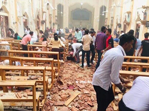 На Шри-Ланке во время празднования Пасхи произошли взрывы: 42 погибших, 300 раненых