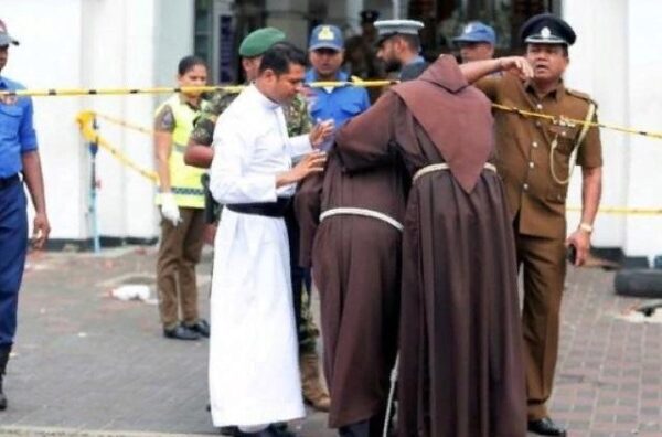 Полиция арестовала 24 человека после пасхальной бойни на Шри-Ланке
