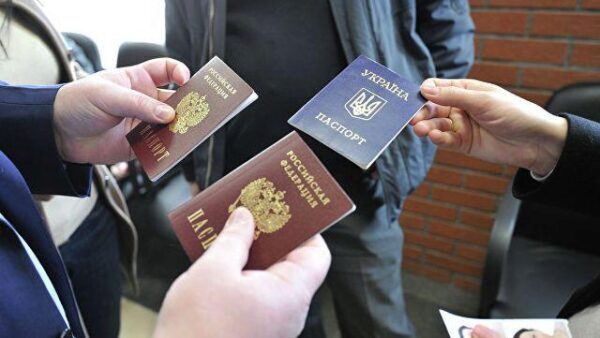 Президент России упростил выдачу российских паспортов жителям ДНР и ЛНР