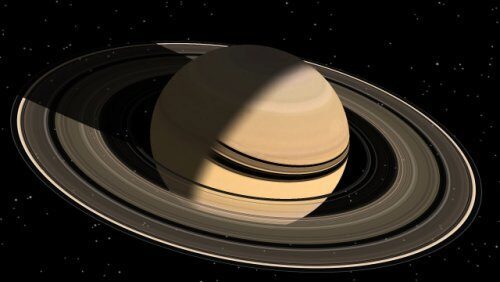 Сколько лет кольцам Сатурна: дебаты продолжаются