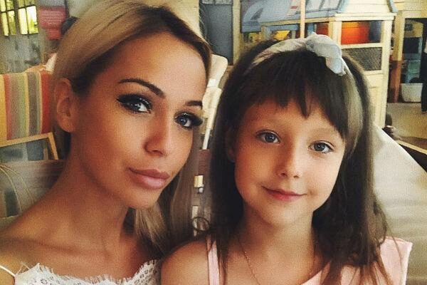 Звезда «Дома-2» Лиза Триандафилиди поздравила в Instagram 10-летнюю дочь с днем рождения