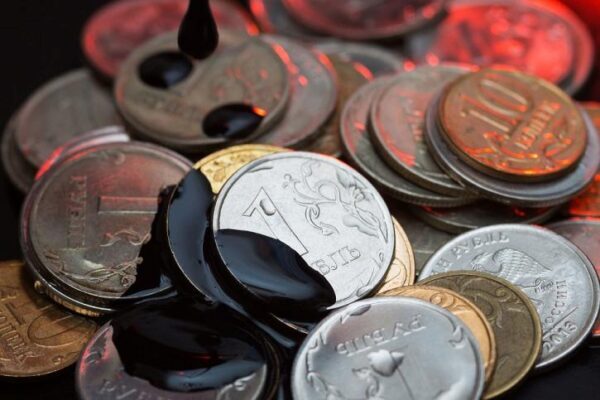 Доллар будет стоить 94 рубля к концу года – таков прогноз экономистов