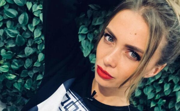 Экс-участница «Дома-2» Рита Ларченко призналась, что именно она расторгла контракт с проектом