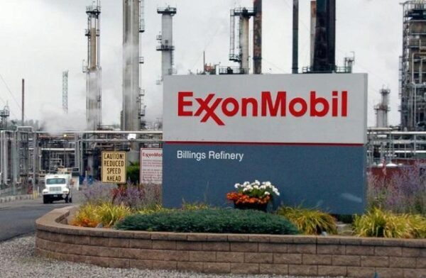 Exxon Mobil эвакуирует весь иностранный персонал с ключевого иракского месторождения нефти