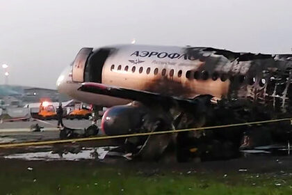 Пожар на борту Sukhoi Superjet 100 в Шеремеотево усугубили работающие двигатели