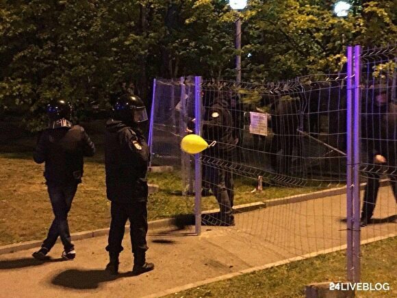Правозащитники насчитали 28 задержанных участников акции в защиту сквера в Екатеринбурге