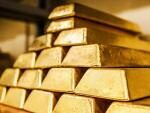 Россия скупает золото