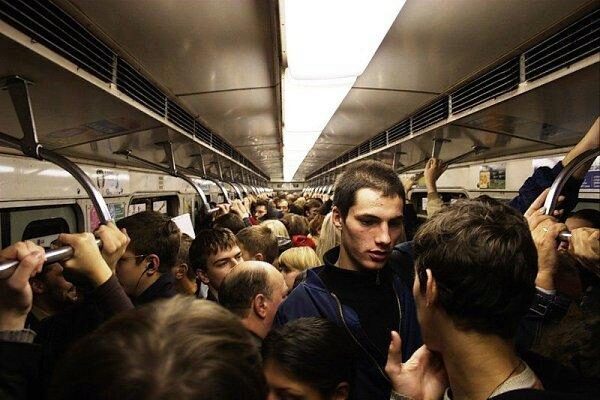 Три поезда застряли в московском метро