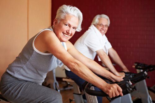 Ученые: Высокая физическая активность после 40 лет несет вред суставам
