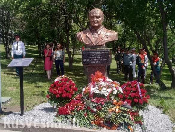 В ДНР открыли памятник легендарному «Мамаю» (ФОТО, ВИДЕО)