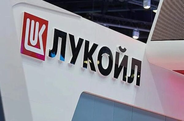 В топ-100 крупнейших компаний мира попали четыре представителя России
