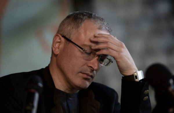 Беглый олигарх Ходорковский раскритиковал Россию перед голландскими студентами, скрыв свои махинации