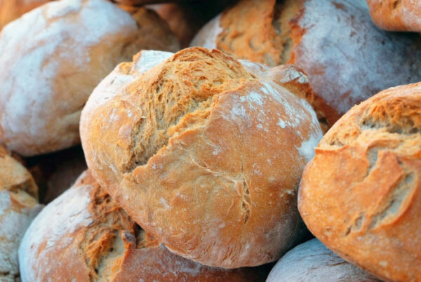 Низкая зарплата и дорогой хлеб делают жизнь в СКФО несладкой
