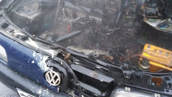 Стали известны подробности возгорания автомобиля в центре Липецка