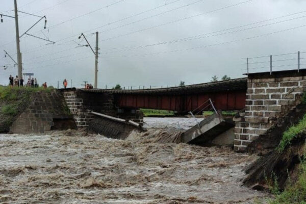 В Забайкалье обрушился железнодорожный мост