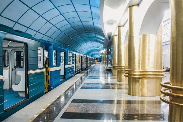 СМИ: решения администрации Александра Беглова не дают метрополитену Петербурга развиваться