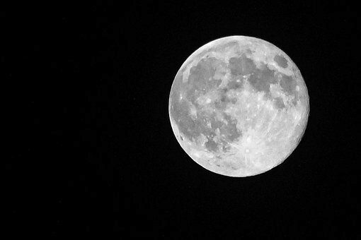 Астрофизики объяснили тайну прыгающих валунов Луны
