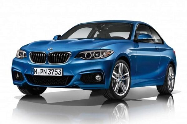 BMW представила 320-сильный Gran Coupe 4-Series голубого цвета
