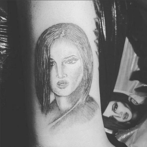 Фанат сделал татуировку с портретом Ольги Бузовой