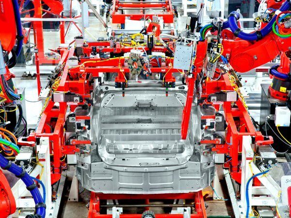 Glencore: для производства электромобилей может не хватить металла
