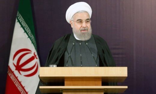 Хаменеи назвал условие для разрыва «в клочья» соглашения по атому