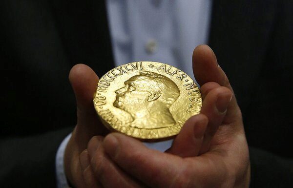 Имя лауреата Нобелевской премии в области экономики назовут в Стокгольме