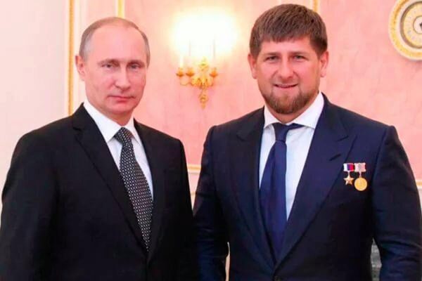 Кадыров обратился к жителям Чечни с просьбой о Путине