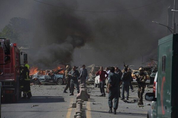 Количество пострадавших граждан от взрывов в Кабуле достигло 72 человек