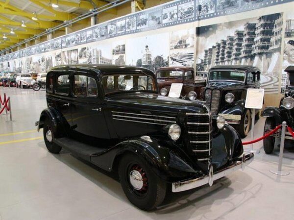 Коллекция Музея автотехники УГМК пополнилась 6-цилиндровым ГАЗ-М1