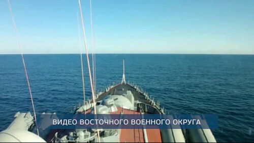 Крейсер «Варяг» и подлодка «Томск» выполнили пуски ракет в Охотском море